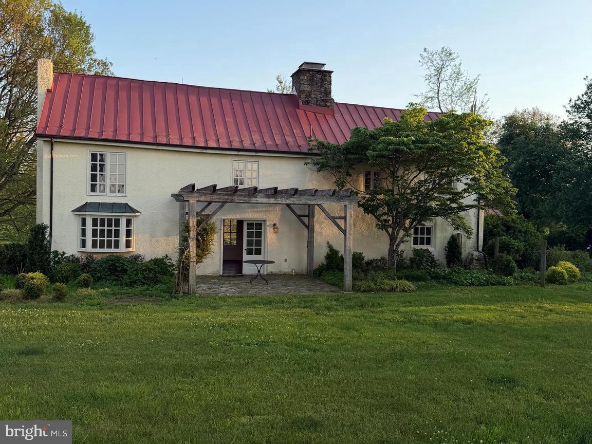 22637 Willisville Road Upperville, VA 20184 - Photo 2 of 17