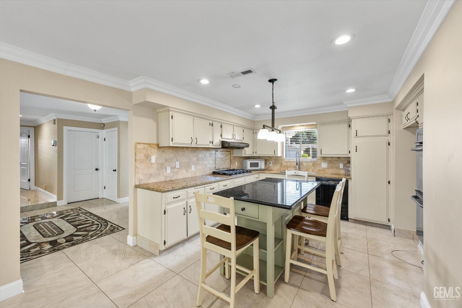 Undisclosed Address Bakersfield, CA 93308 - Photo 17 of 42