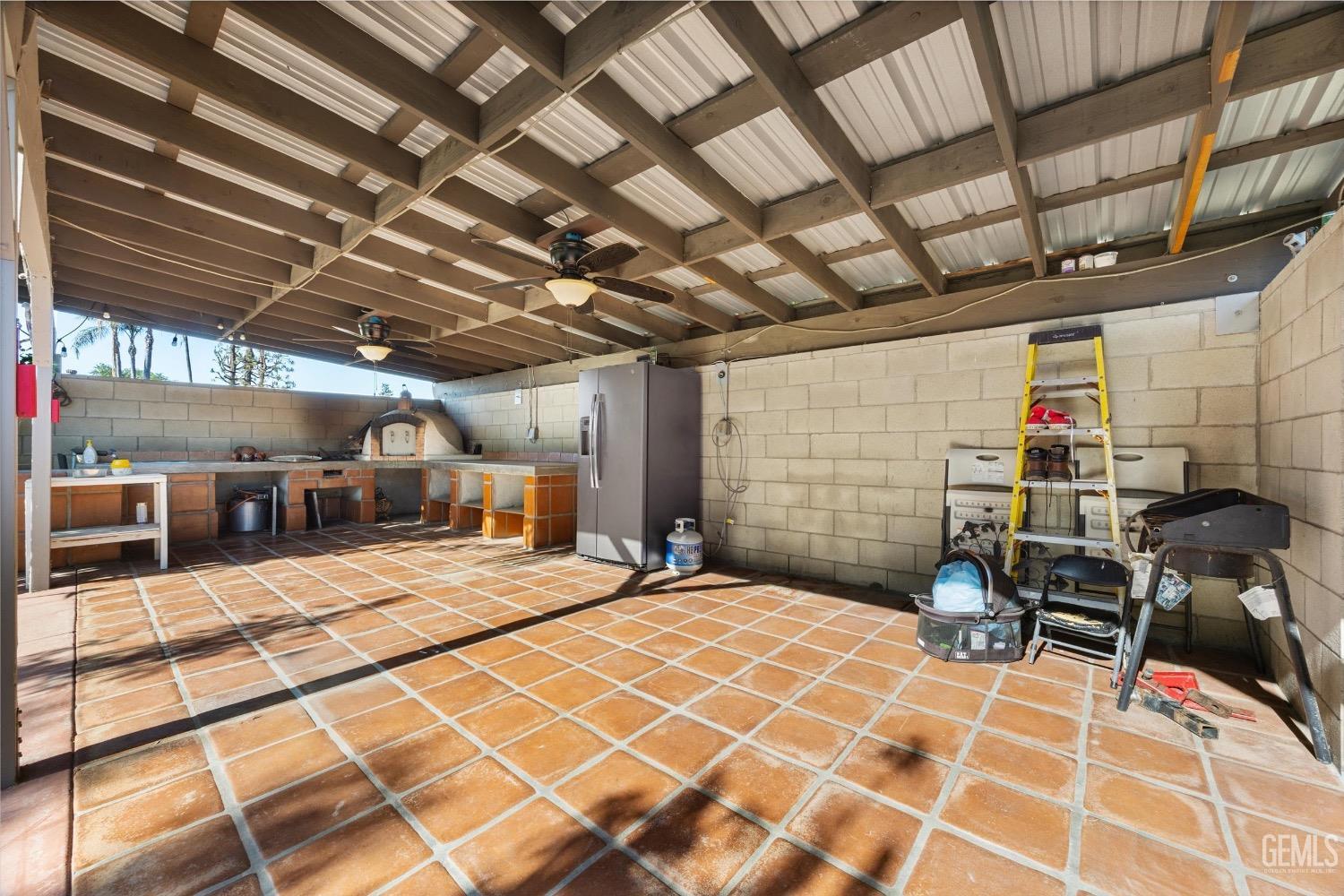 Undisclosed Address Bakersfield, CA 93308 - Photo 39 of 42