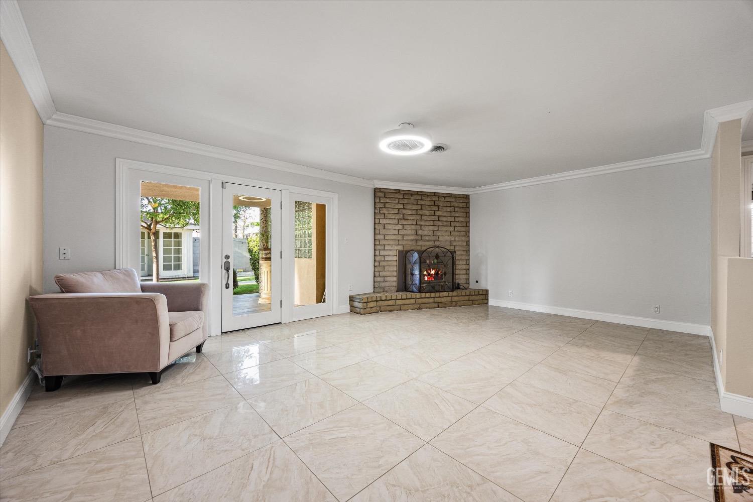 Undisclosed Address Bakersfield, CA 93308 - Photo 9 of 42