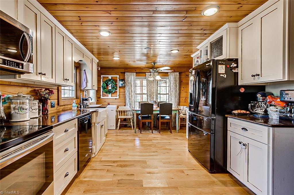2087 Kivett Council Road Staley, NC 27355 - Photo 8 of 38