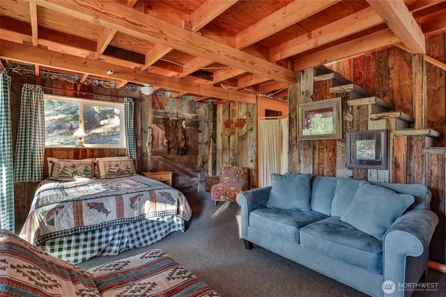 a view of balcony with wooden floor and deck
