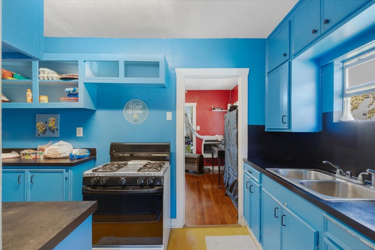 3929 Almeda Genoa Road Houston, TX 77047 - Photo 21 of 25 House 1 kitchen