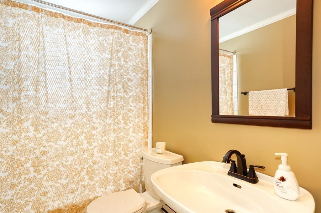 87 Roberts Road Ashland, MA 01721 - Photo 14 of 28 Gallery Image 14