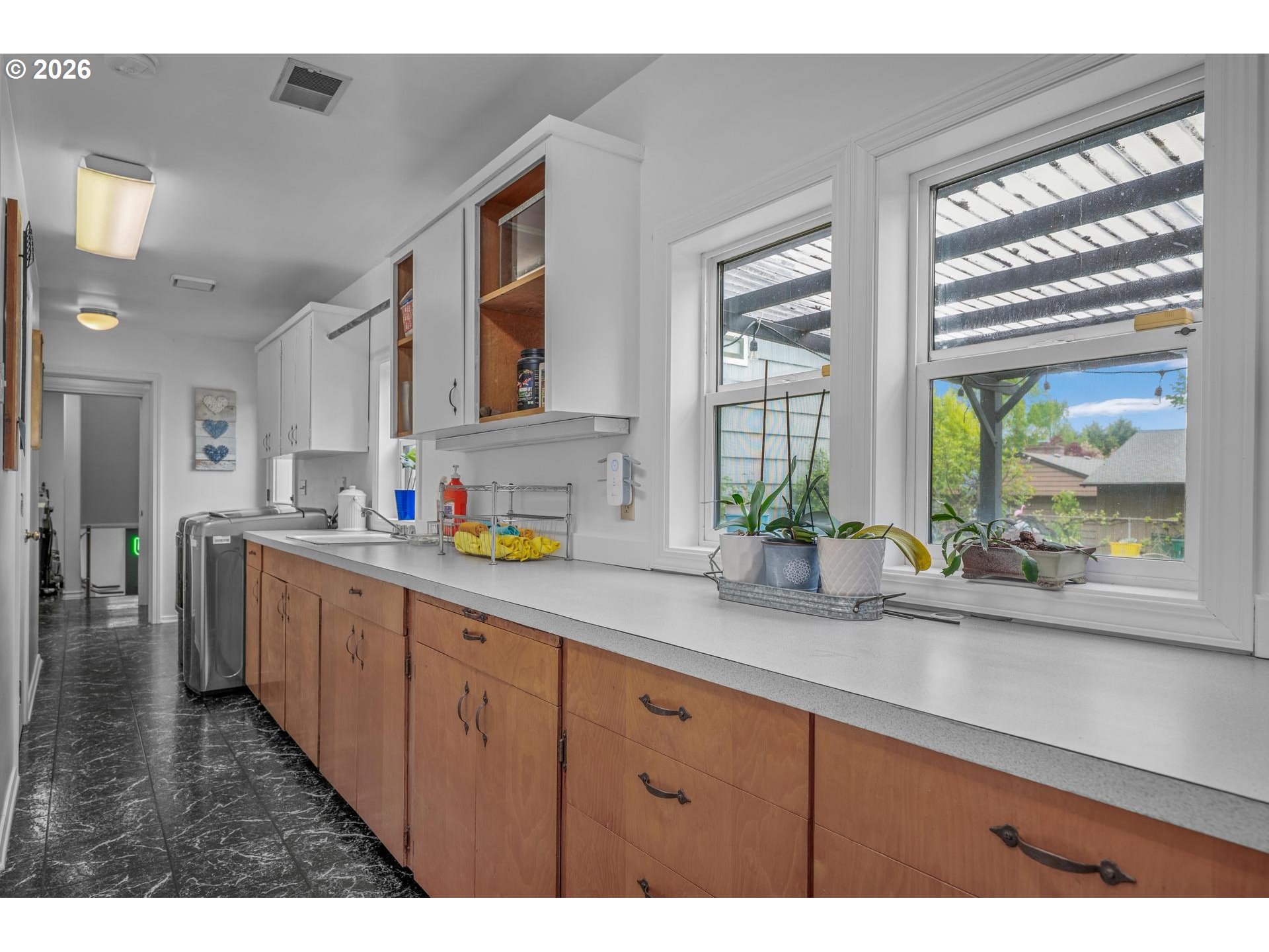 9130 Southwest Borders Street Portland, OR 97223 - Photo 13 of 38