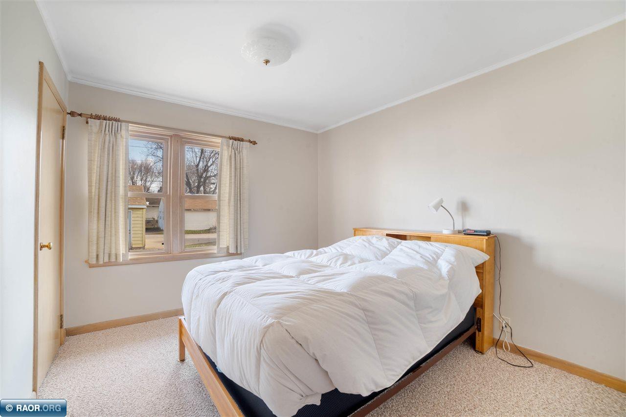 815 South 6th Street Virginia, MN 55792 - Photo 11 of 21