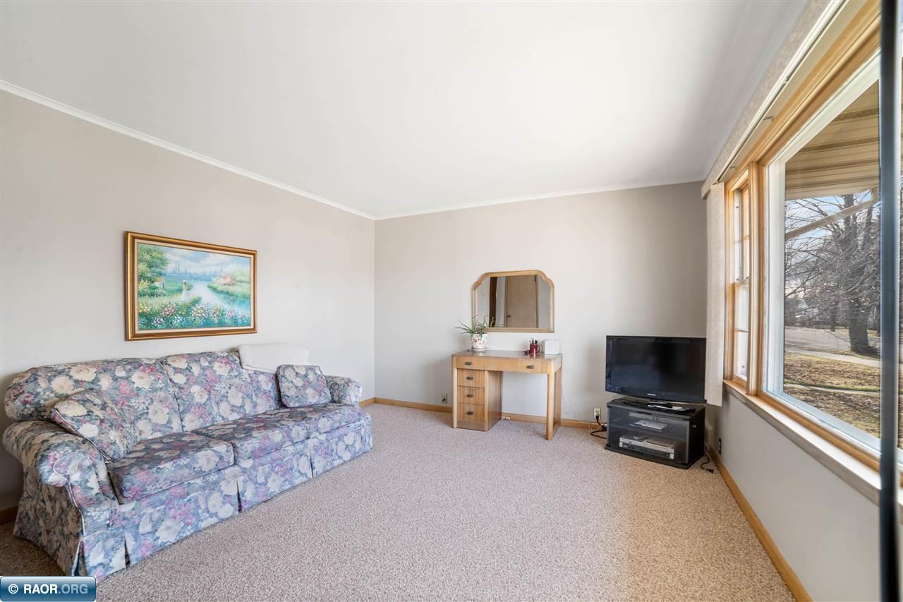 815 South 6th Street Virginia, MN 55792 - Photo 8 of 21
