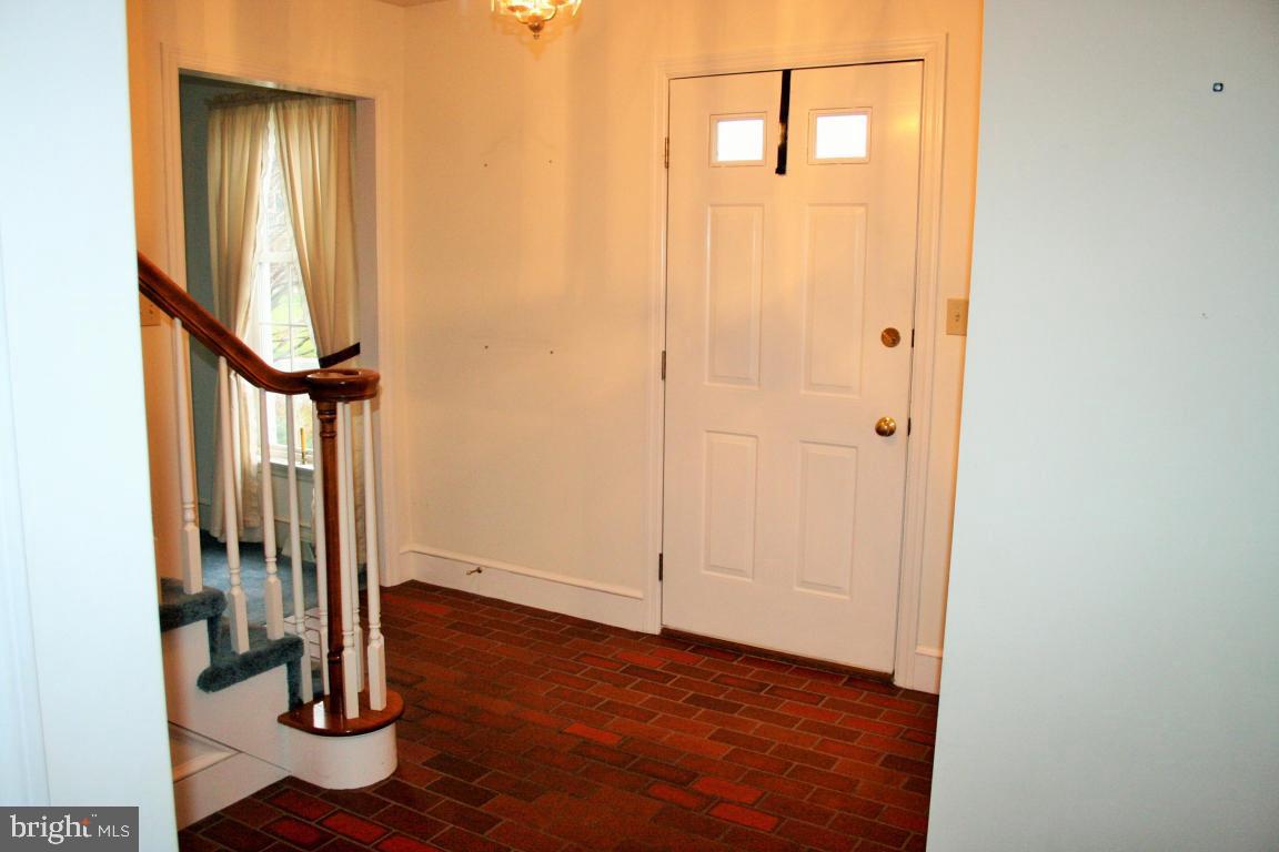 303 Rumford Road Lititz, PA 17543 - Photo 17 of 57