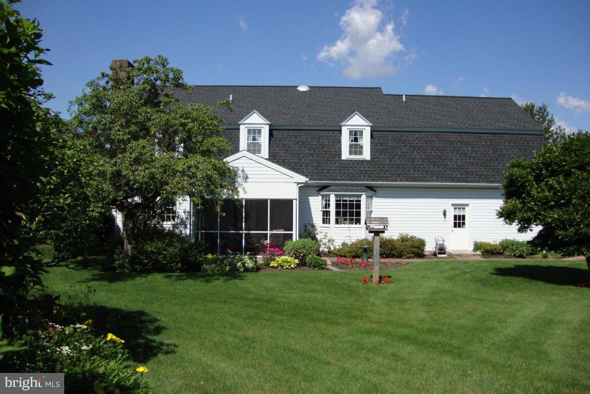 303 Rumford Road Lititz, PA 17543 - Photo 9 of 57