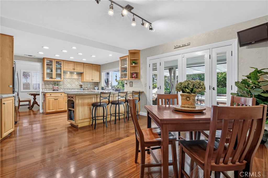 11387 Sinclair Avenue Porter Ranch, CA 91326 - Photo 14 of 42 Gallery Image 14