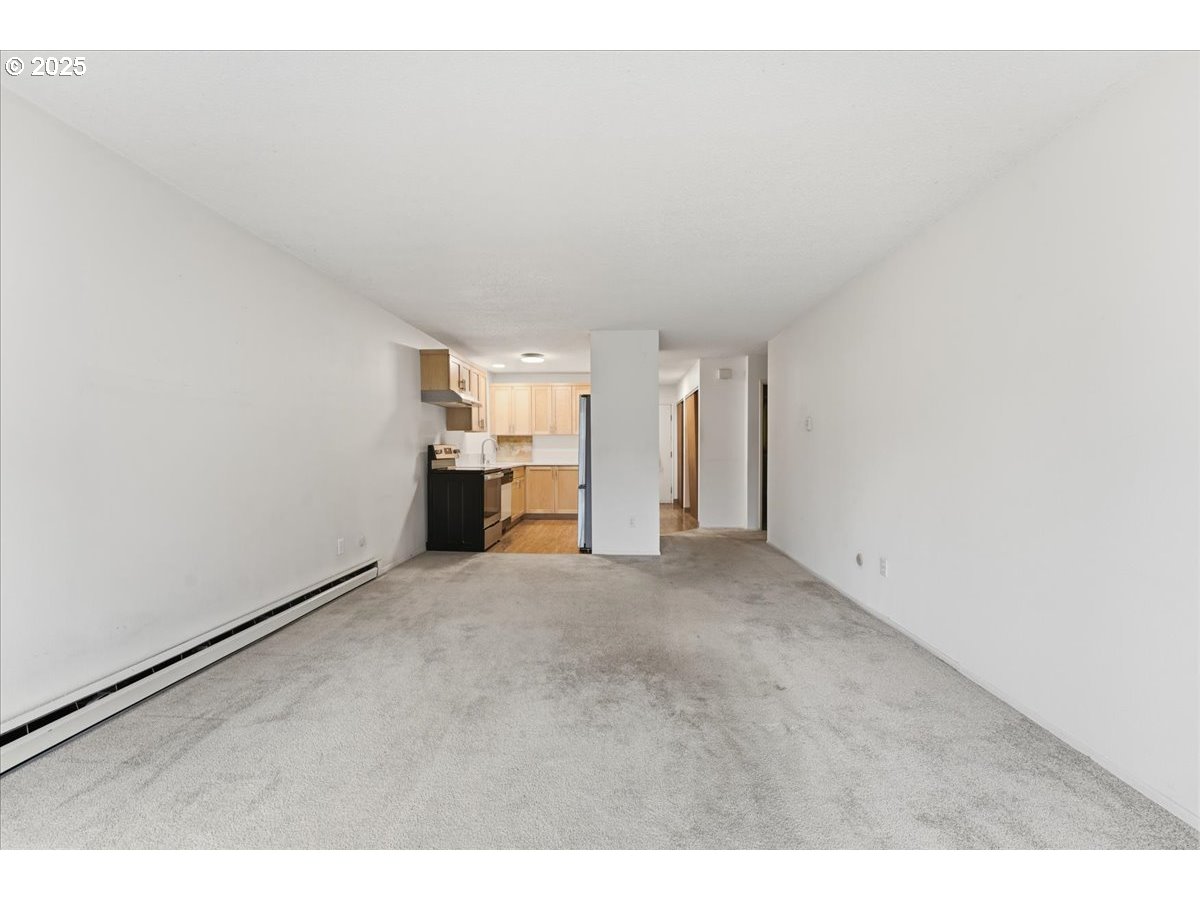 6835 Southwest Capitol Hill Road, Unit 30 Portland, OR 97219 - Photo 13 of 33 a view of empty room