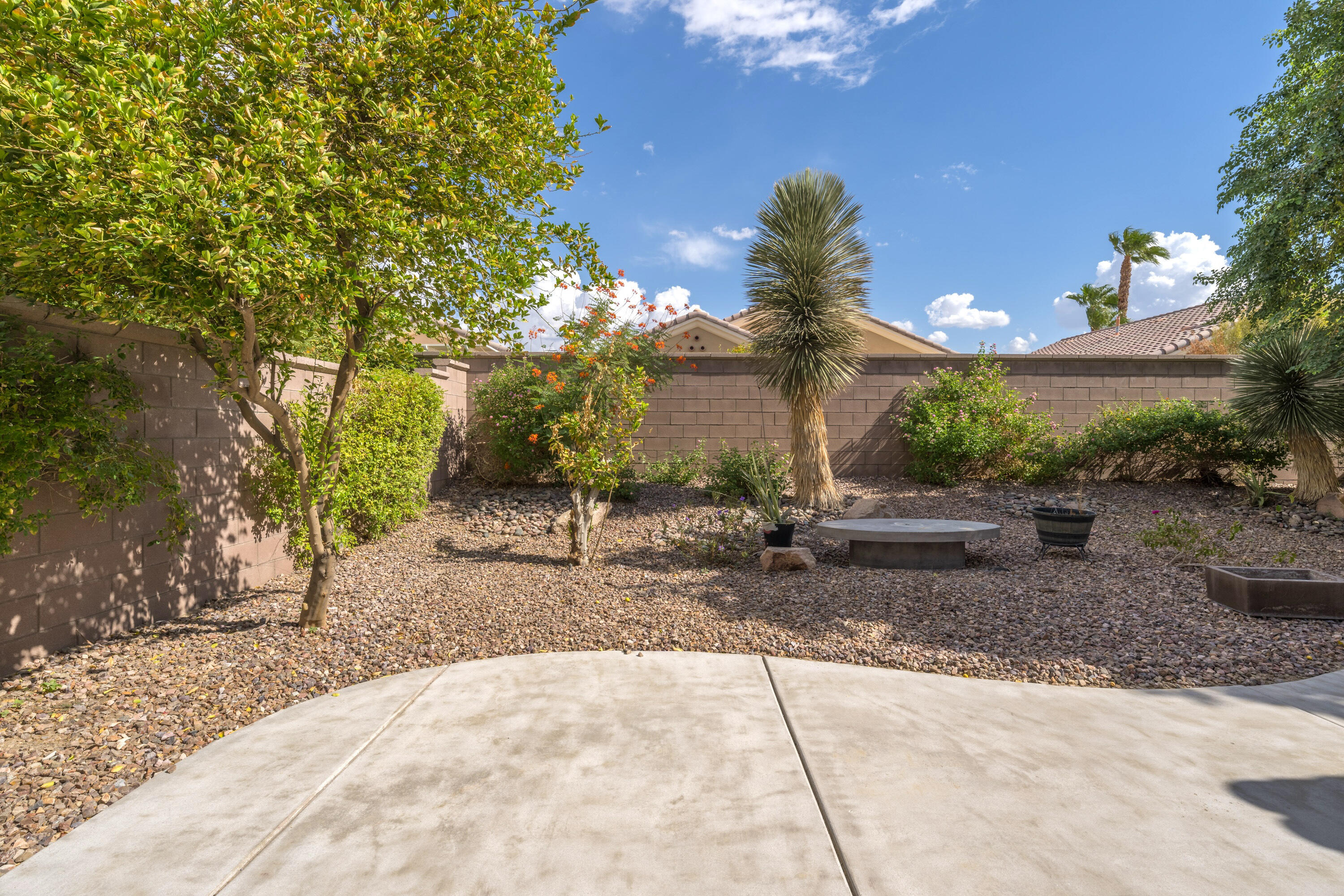 78640 Rainswept Way Palm Desert, CA 92211 - Photo 2 of 37 a view of a backyard of the house