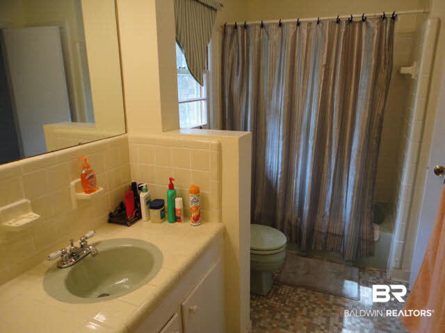 455 Ivy Circle Fairhope, AL 36532 - Photo 17 of 28 Bath 2