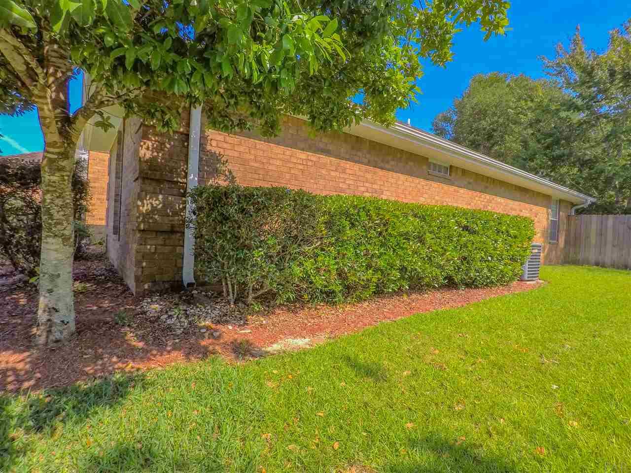 5424 Heatherton Road Milton, FL 32570 - Photo 5 of 46 Gallery Image 5
