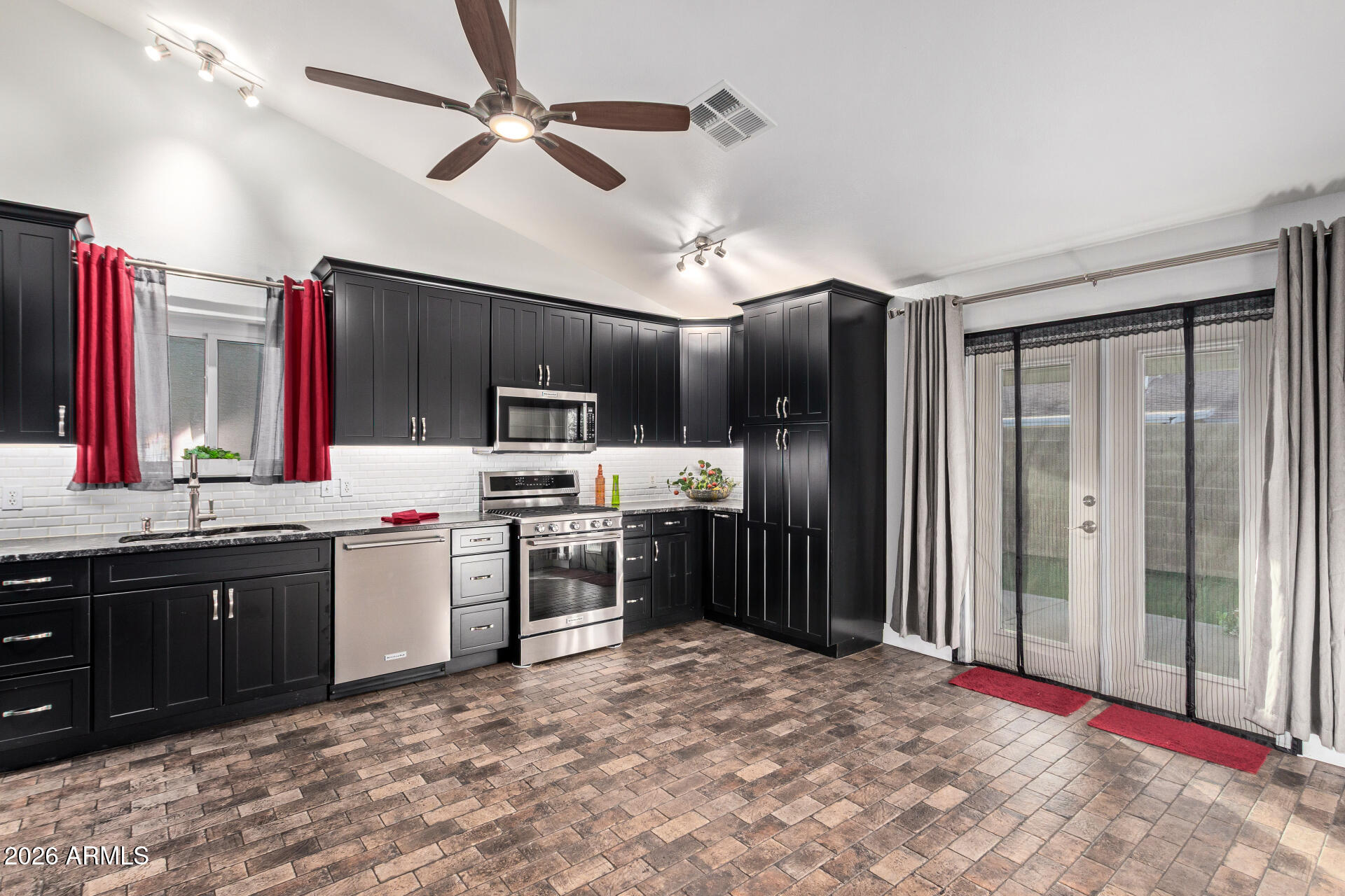 6335 East Brown Road, Unit 1109 Mesa, AZ 85205 - Photo 9 of 28 10 - Brown