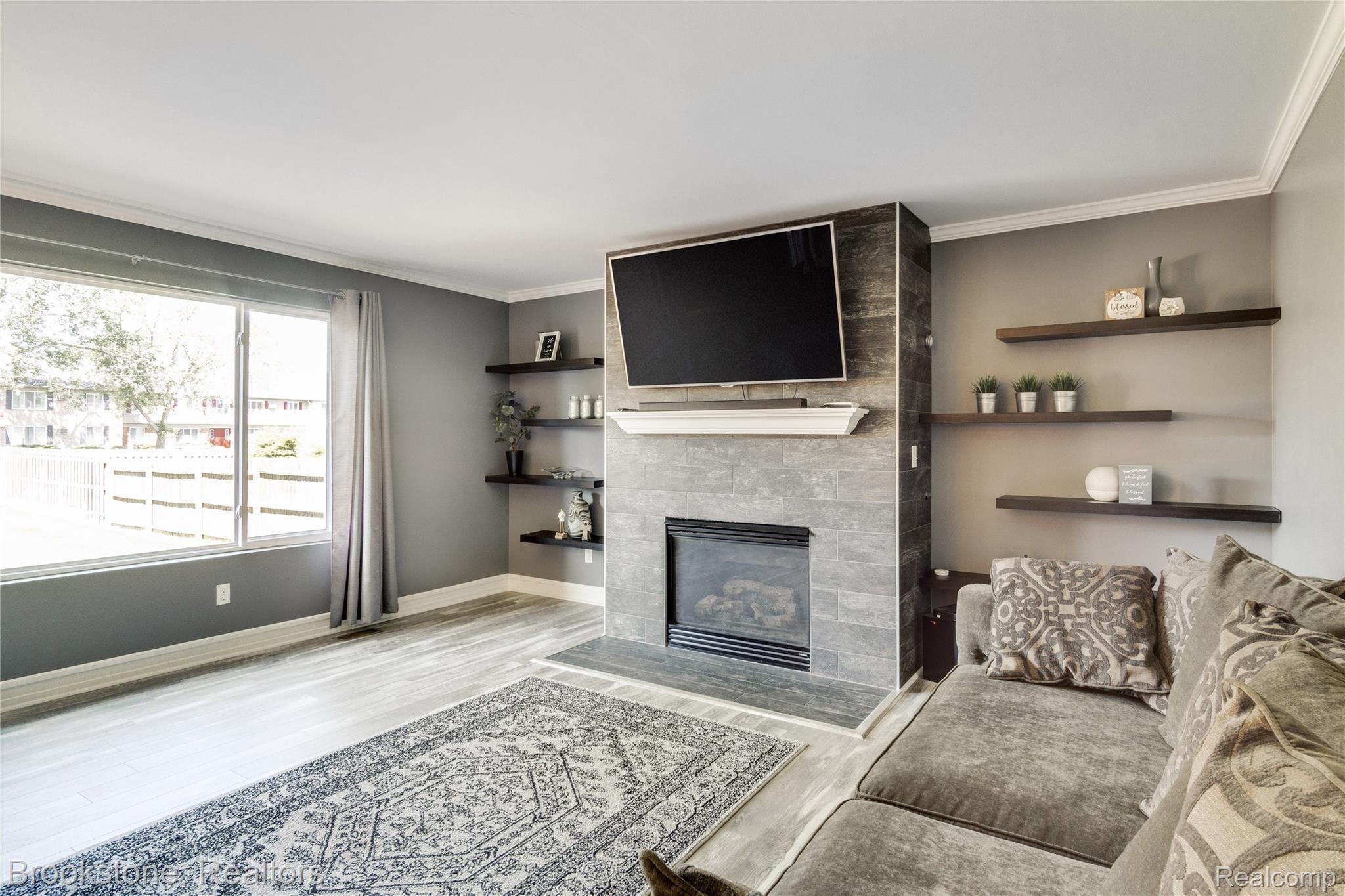 31297 Maple Ridge Lane Madison Heights, MI 48071 - Photo 23 of 32 Interiors (12 of 33).jpg