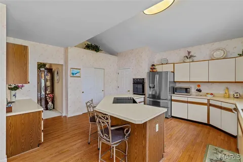 $539,900 | 403 Arbor Glen Drive, Ballwin, MO 63021