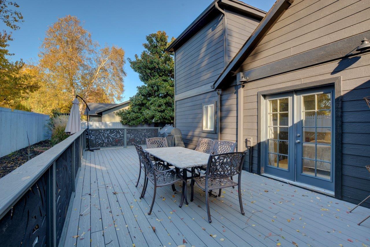 2194 Lower River Road Grants Pass, OR 97526 - Photo 13 of 56 Backyard
