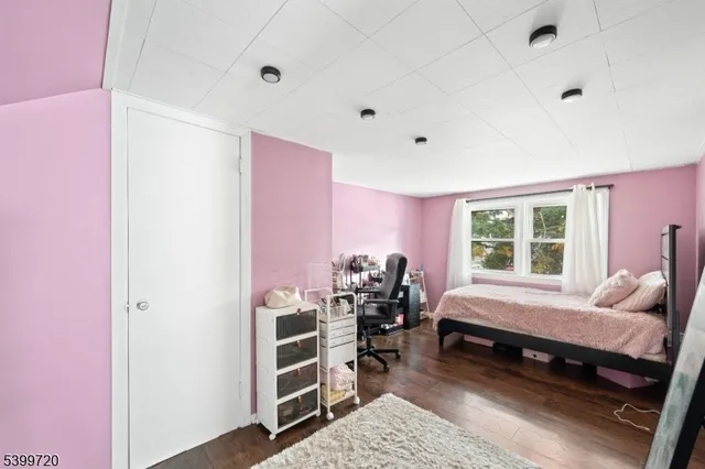 $549,000 | 17 Princeton Street, Clifton, NJ 07014