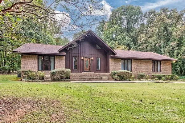 $460,000 | 3966 State Rd S-29-304, Lancaster, SC 29720