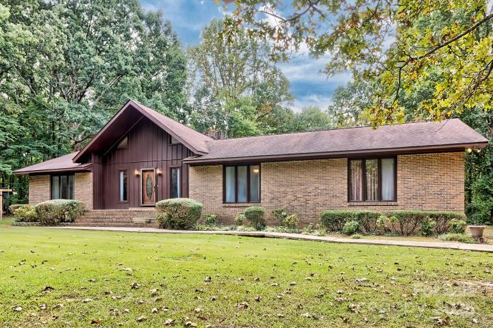 3966 State Rd S-29-304 Lancaster, SC 29720 - Photo 3 of 37