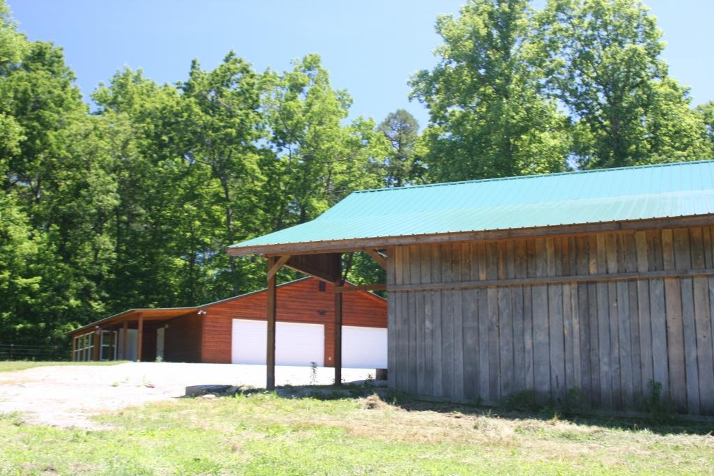 1241 Darrow Ridge Road Jamestown, TN 38556 - Photo 3 of 28 IMG_3174 (1024x683)