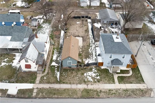 $37,500 | 837 South 22nd Street, St. Joseph, MO 64507