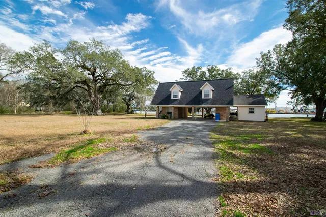 $297,900 | 1086-9a-1 Victoria Riverside Road, Patterson, LA 70392