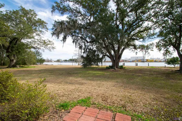 $297,900 | 1086-9a-1 Victoria Riverside Road, Patterson, LA 70392