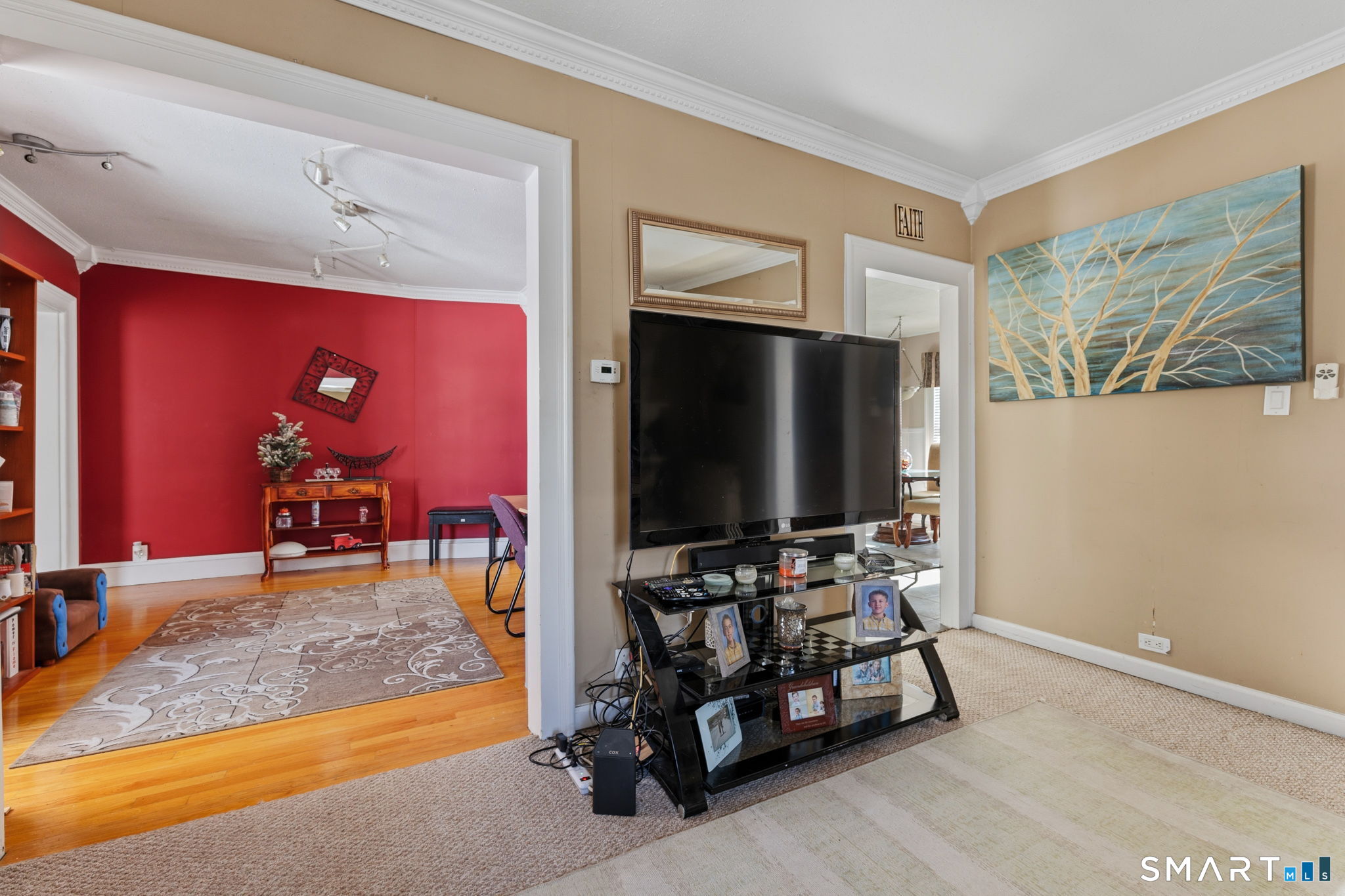 27 Windsor Avenue Meriden, CT 06451 - Photo 11 of 36 Unit #2 Living Room