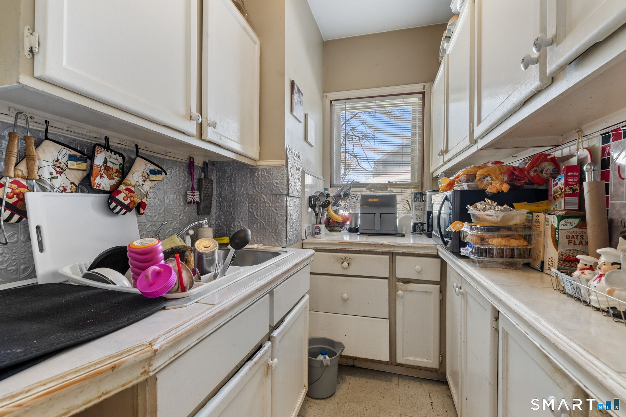 27 Windsor Avenue Meriden, CT 06451 - Photo 30 of 36 Unit #1 Kitchen