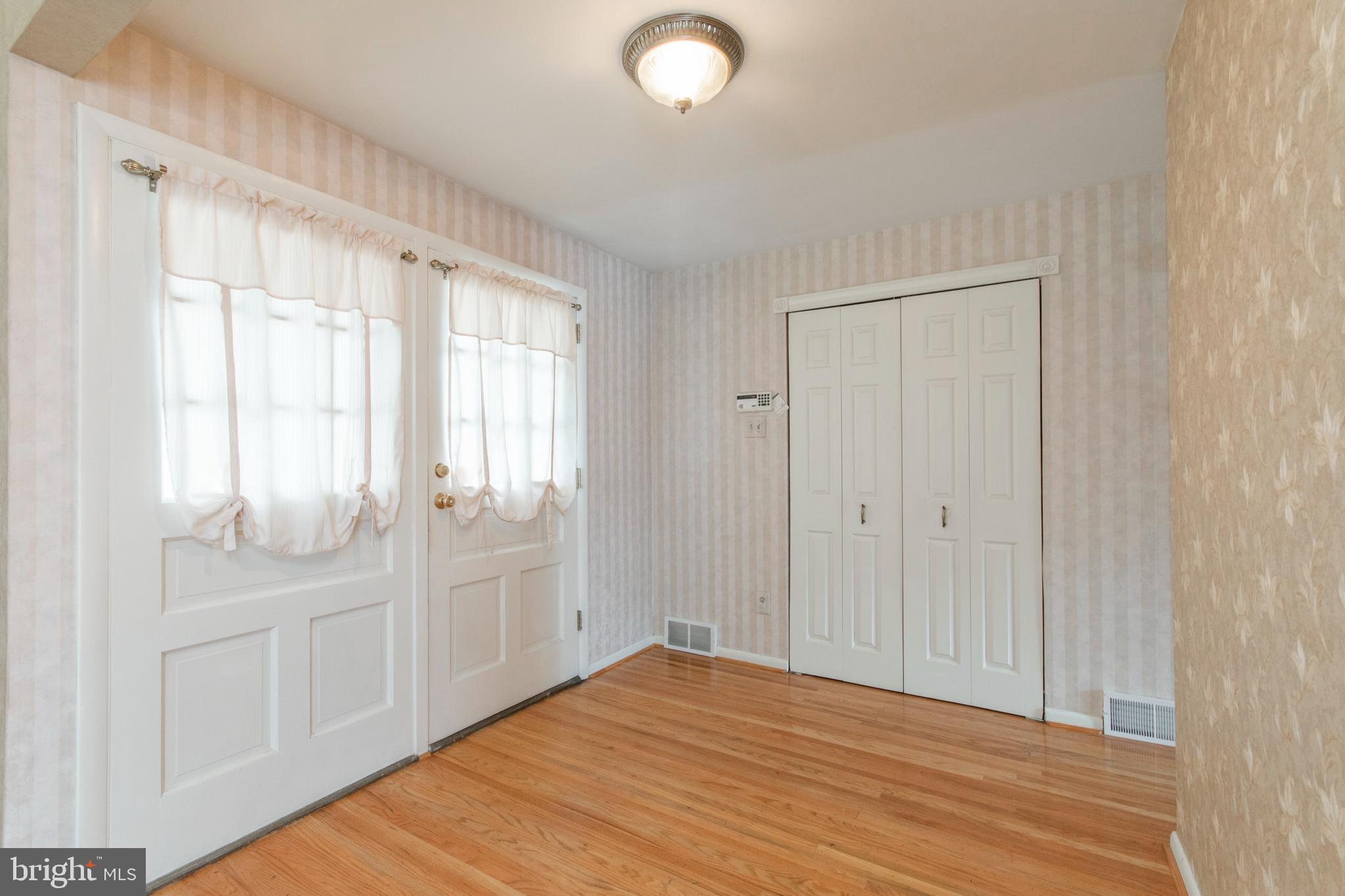 1120 Bloomdale Road Philadelphia, PA 19115 - Photo 13 of 31