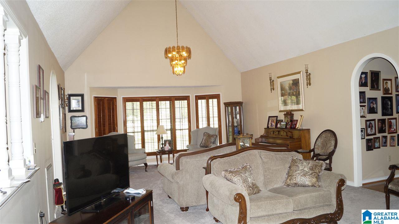 124 Darnell Drive Vincent, AL 35178 - Photo 2 of 6