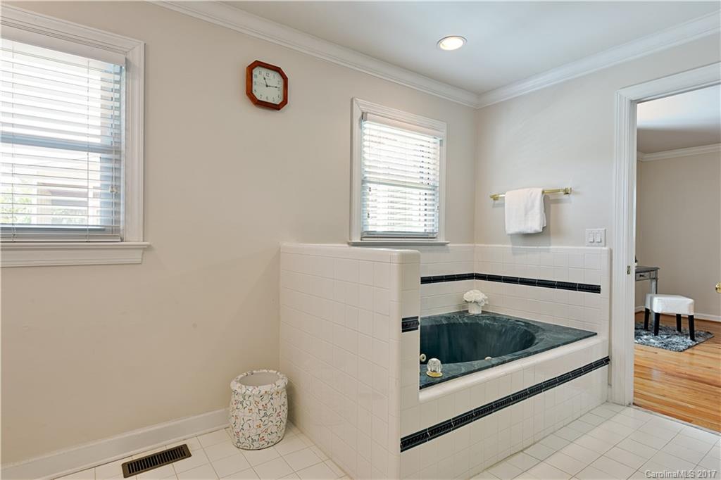 2519 Primm Road Charlotte, NC 28216 - Photo 14 of 24 Gallery Image 14