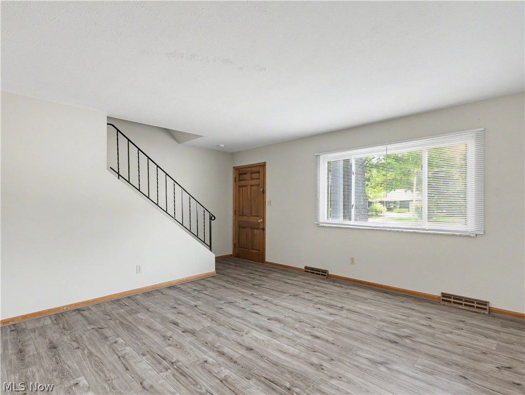 3751 Kent Road Stow, OH 44224 - Photo 6 of 23