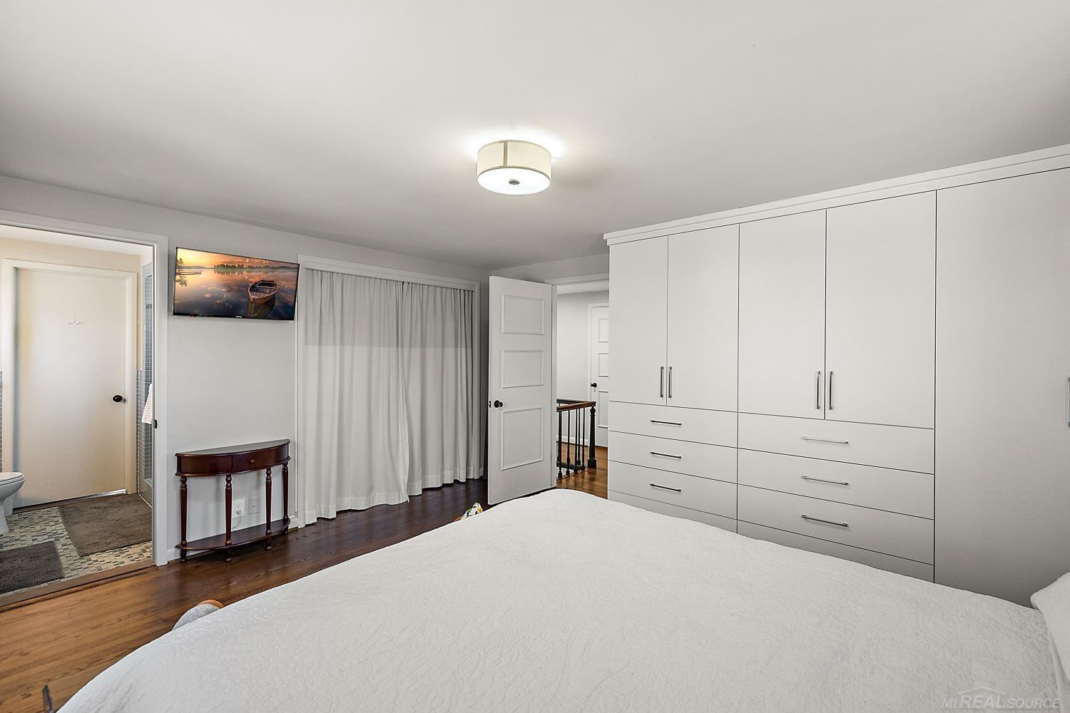 919 Ballantyne Road Grosse Pointe, MI 48236 - Photo 31 of 56 50168943-4f7a86c4-0ab8-46d8-98ec-94f6ef1ec2e6.JPG