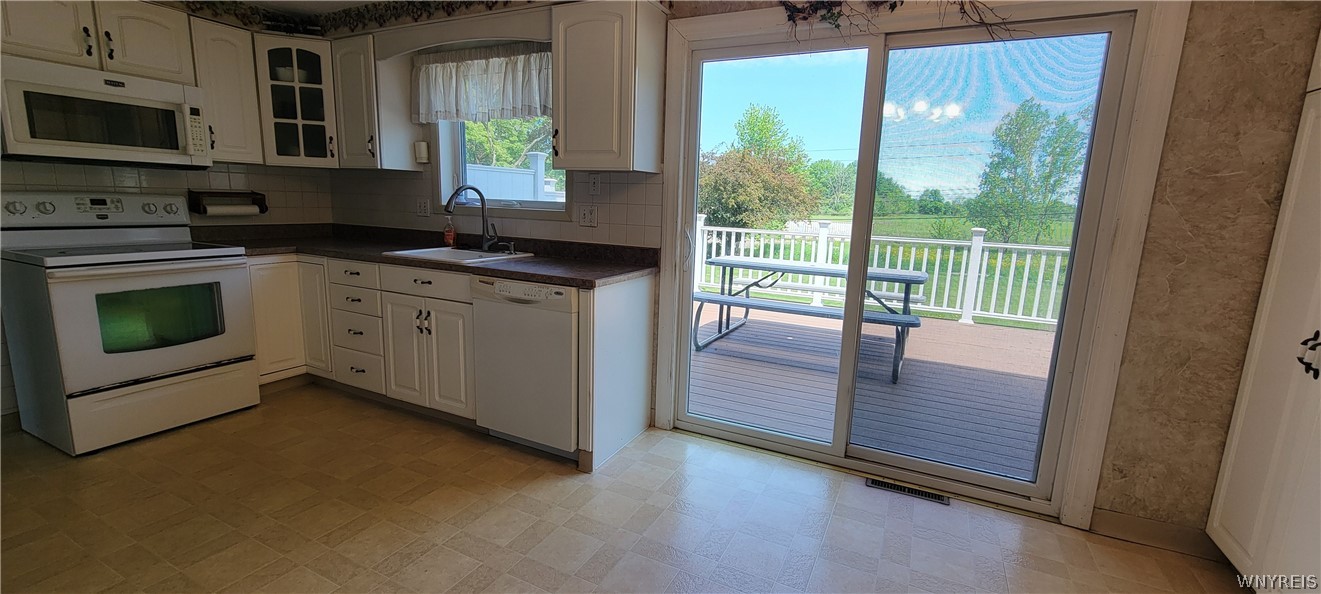 7053 Old English Road Lockport Town, NY 14094 - Photo 5 of 40