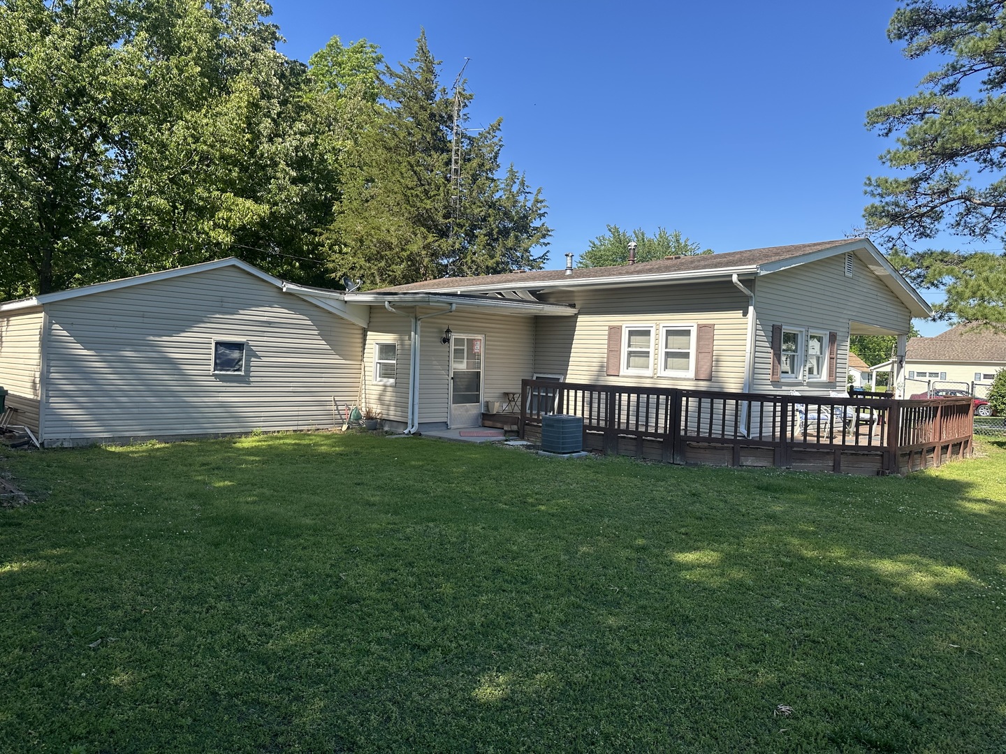204 West Coal Street Buckner, IL 62819 - Photo 36 of 53