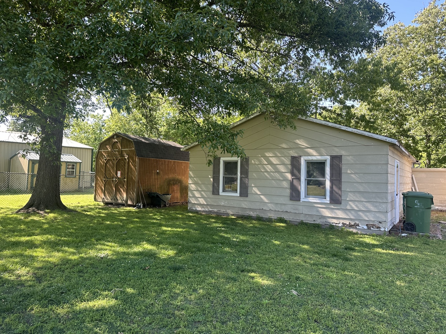 204 West Coal Street Buckner, IL 62819 - Photo 37 of 53