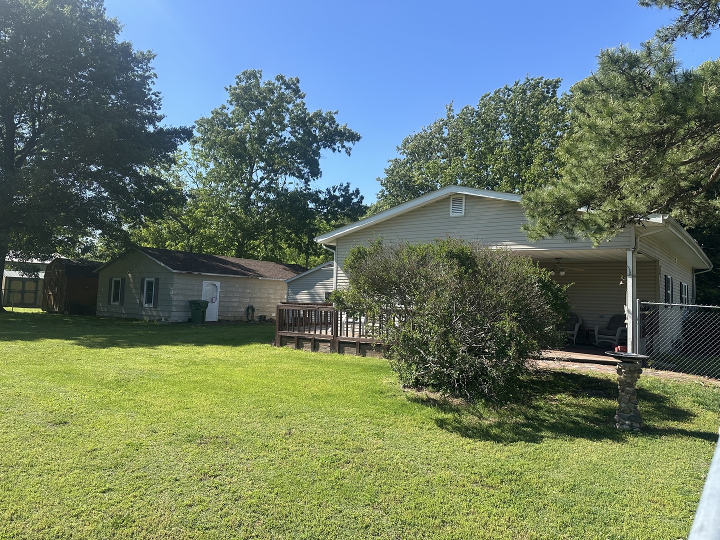 204 West Coal Street Buckner, IL 62819 - Photo 8 of 53
