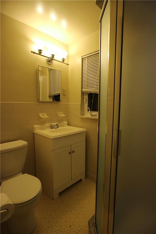 2570 Mt Royal Road Pittsburgh, PA 15217 - Photo 20 of 31