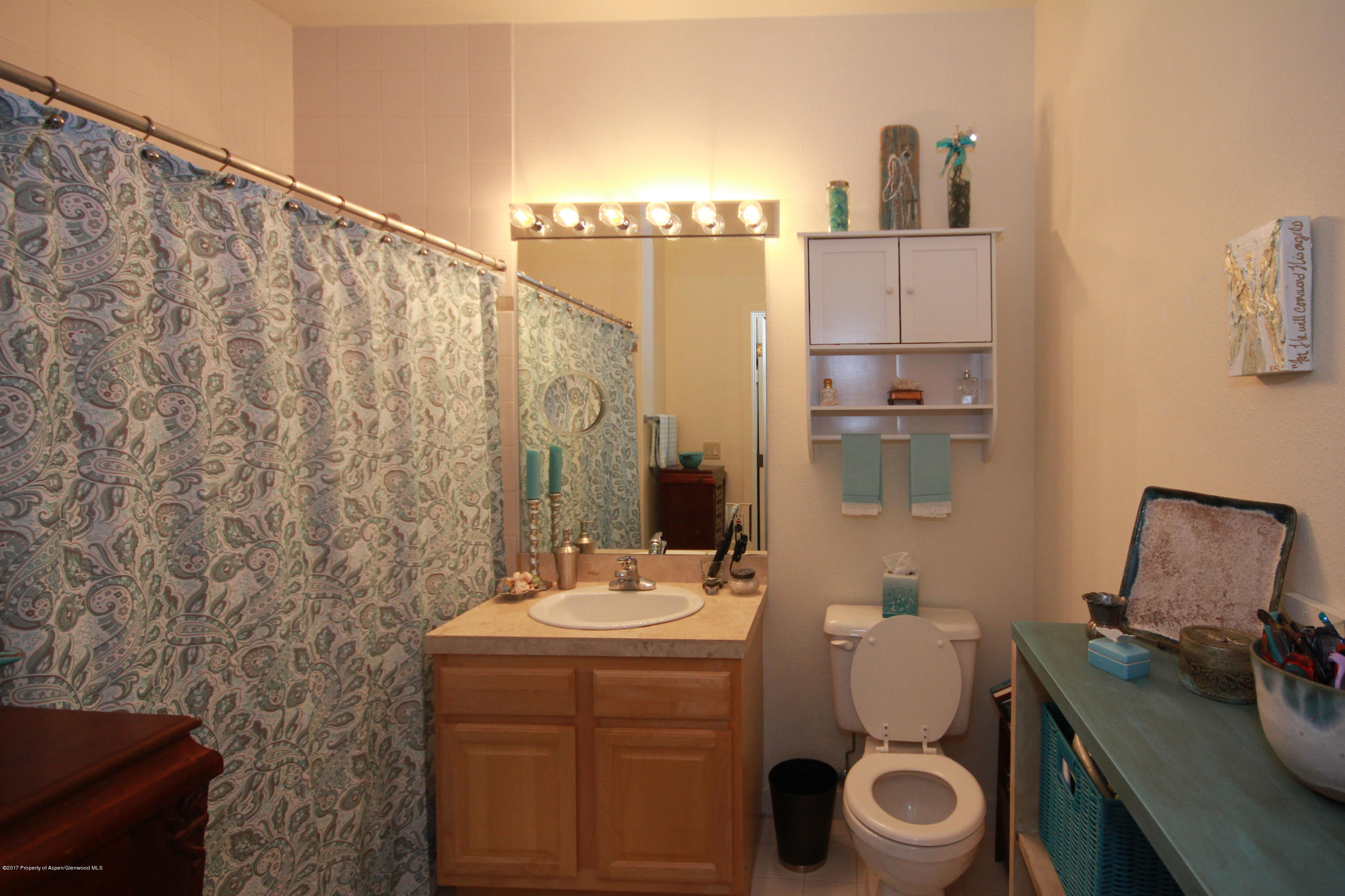 555 Gold Rivers Court, Unit 130 Basalt, CO 81621 - Photo 4 of 12 Master Bath