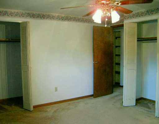 1685-2 Brodhead Road, Unit 2 Coraopolis, PA 15108 - Photo 7 of 8 Master Bedroom.