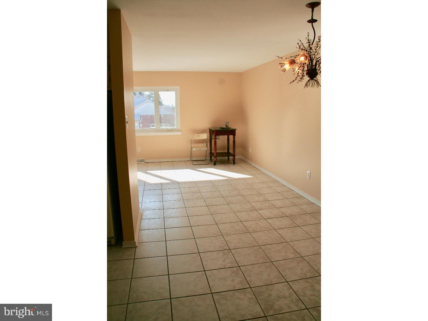549 Selma Street, Unit A Philadelphia, PA 19116 - Photo 5 of 21 Dining Room