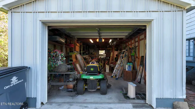 $335,000 | 1619 Beaumont Avenue, Knoxville, TN 37921