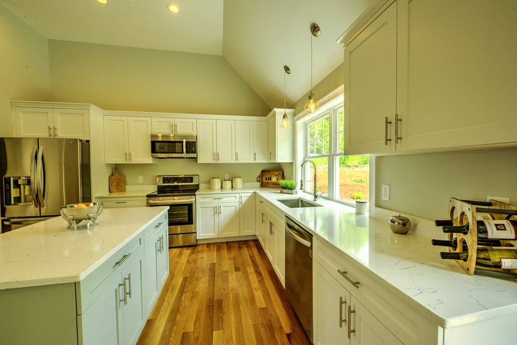 118 Abbey Gate Road Barnstable, MA 02635 - Photo 12 of 27