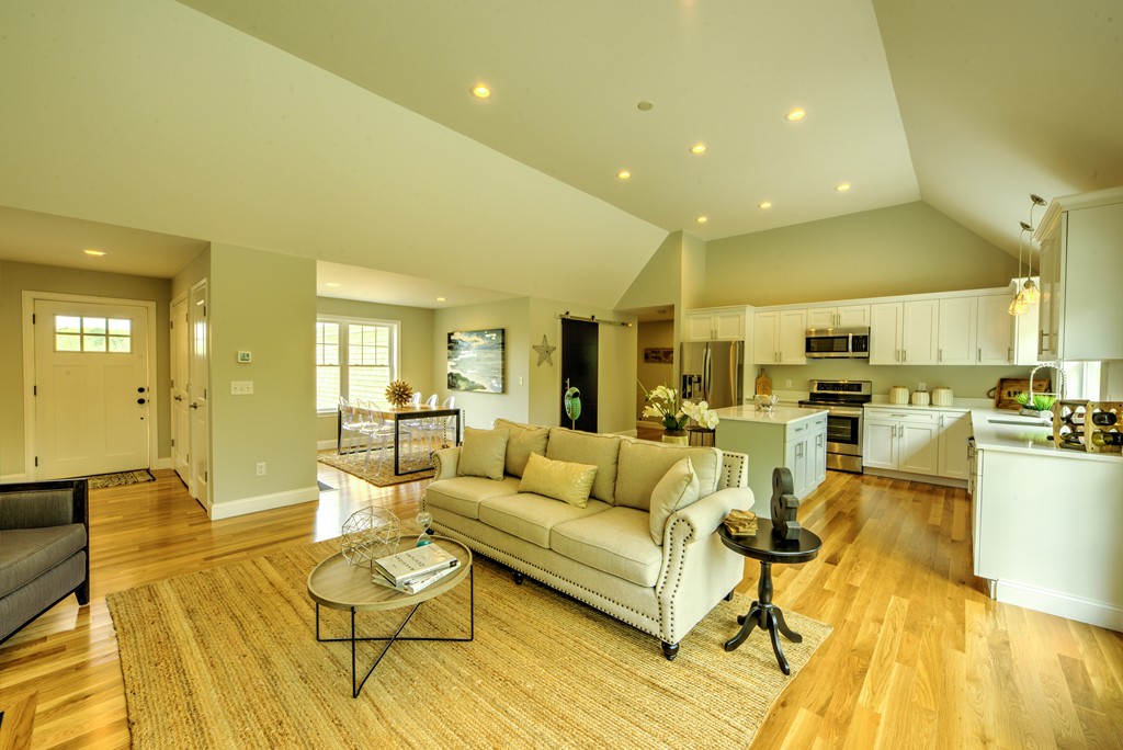 118 Abbey Gate Road Barnstable, MA 02635 - Photo 6 of 27