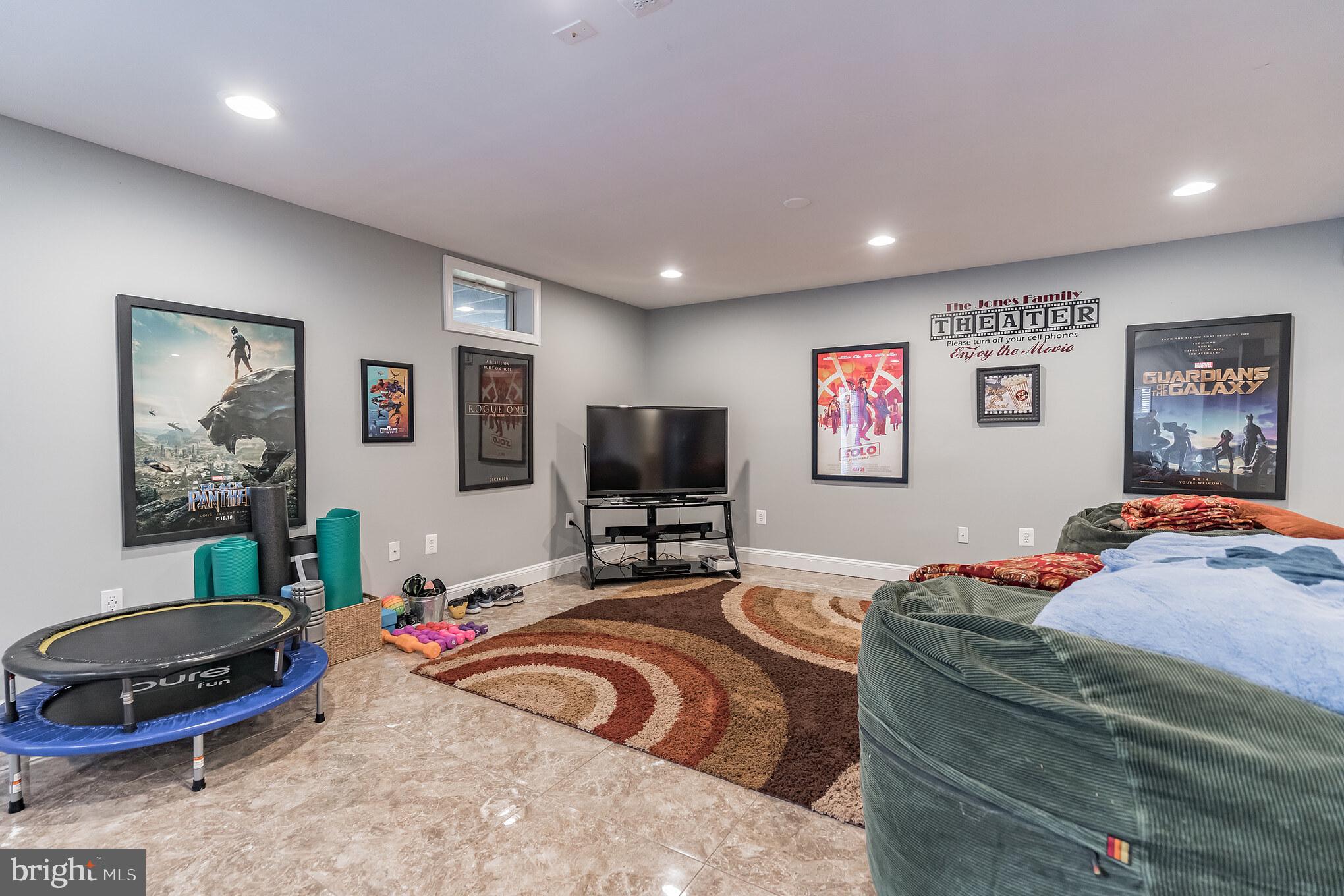 16167 Radburn Street Woodbridge, VA 22191 - Photo 28 of 36 Gallery Image 28