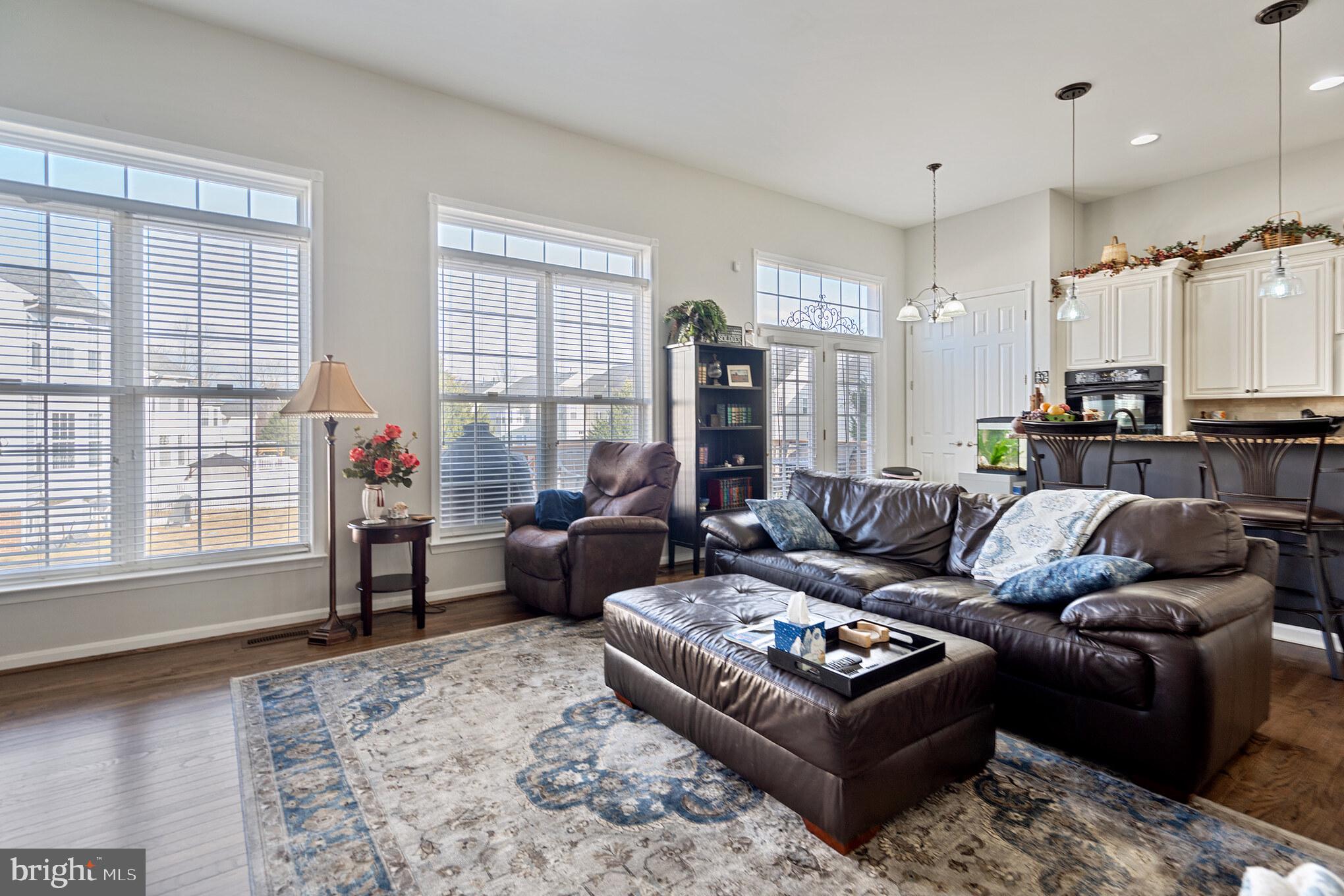 16167 Radburn Street Woodbridge, VA 22191 - Photo 7 of 36 Gallery Image 7