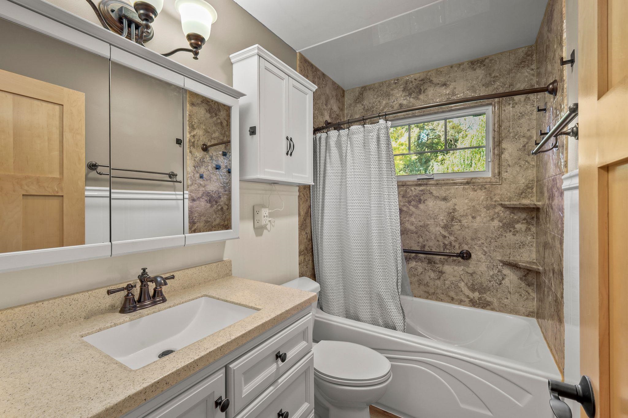 5305 Flamingo Road Monona, WI 53716 - Photo 28 of 53 Gallery Image 28